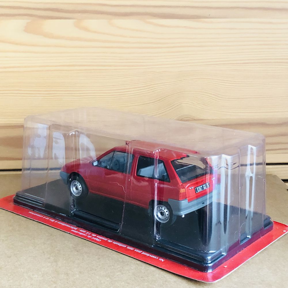 CITROËN AX 1:24 Hachette z edycji francuskiej