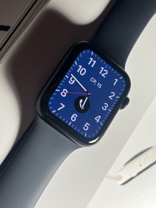 Єпл вотч СЕ2. 44 мм