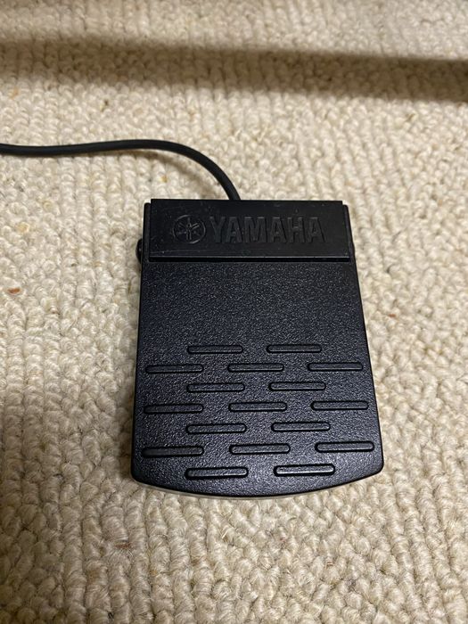 Цифрове піаніно YAMAHA P-45B (блок живлення, педаль, полиця і пюпітр )