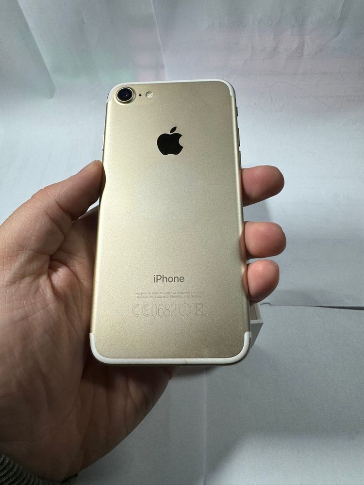 iphone 7 32 GB zloty