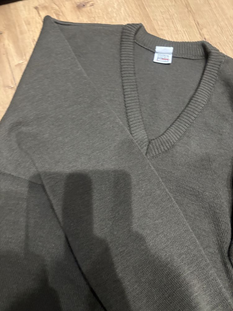 Sweter wojskowy w serek Krwp
