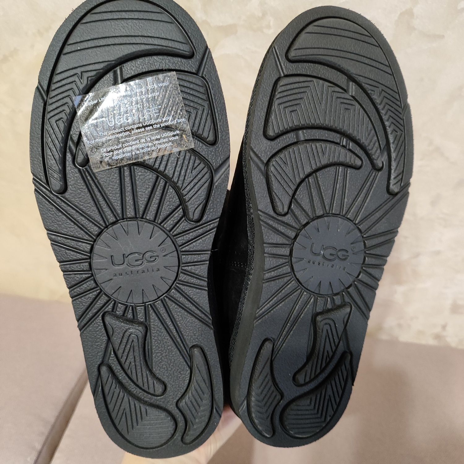 НОВІ (оригінал) чобітки UGG, розмір 7 (37 р, 24 см)