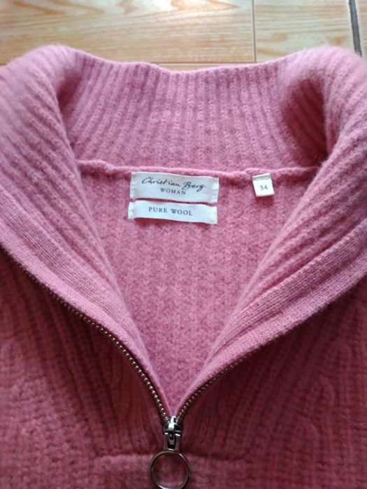Sweter z wełny Christian Berg 34