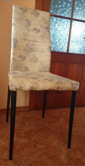 Стул для їдальні, кухні, різної конструкції