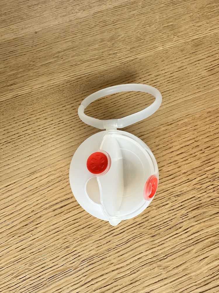 Pojemnik na smoczek Skip Hop
