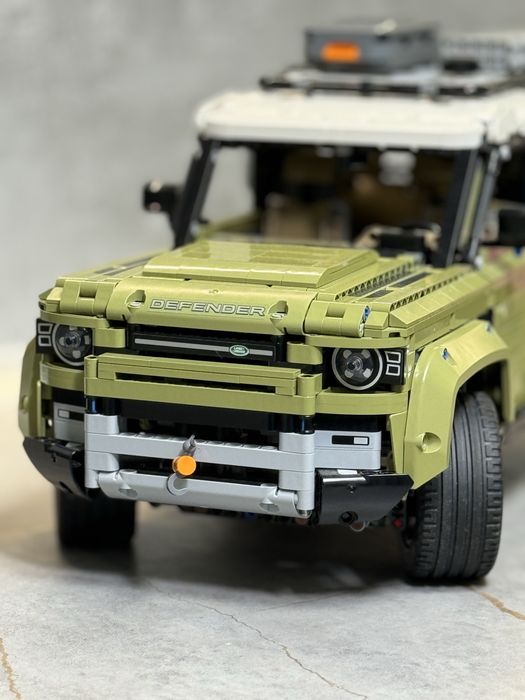 LEGO конструктор TECHNIC 42110 LAND ROVER DEFENDER оригинал!