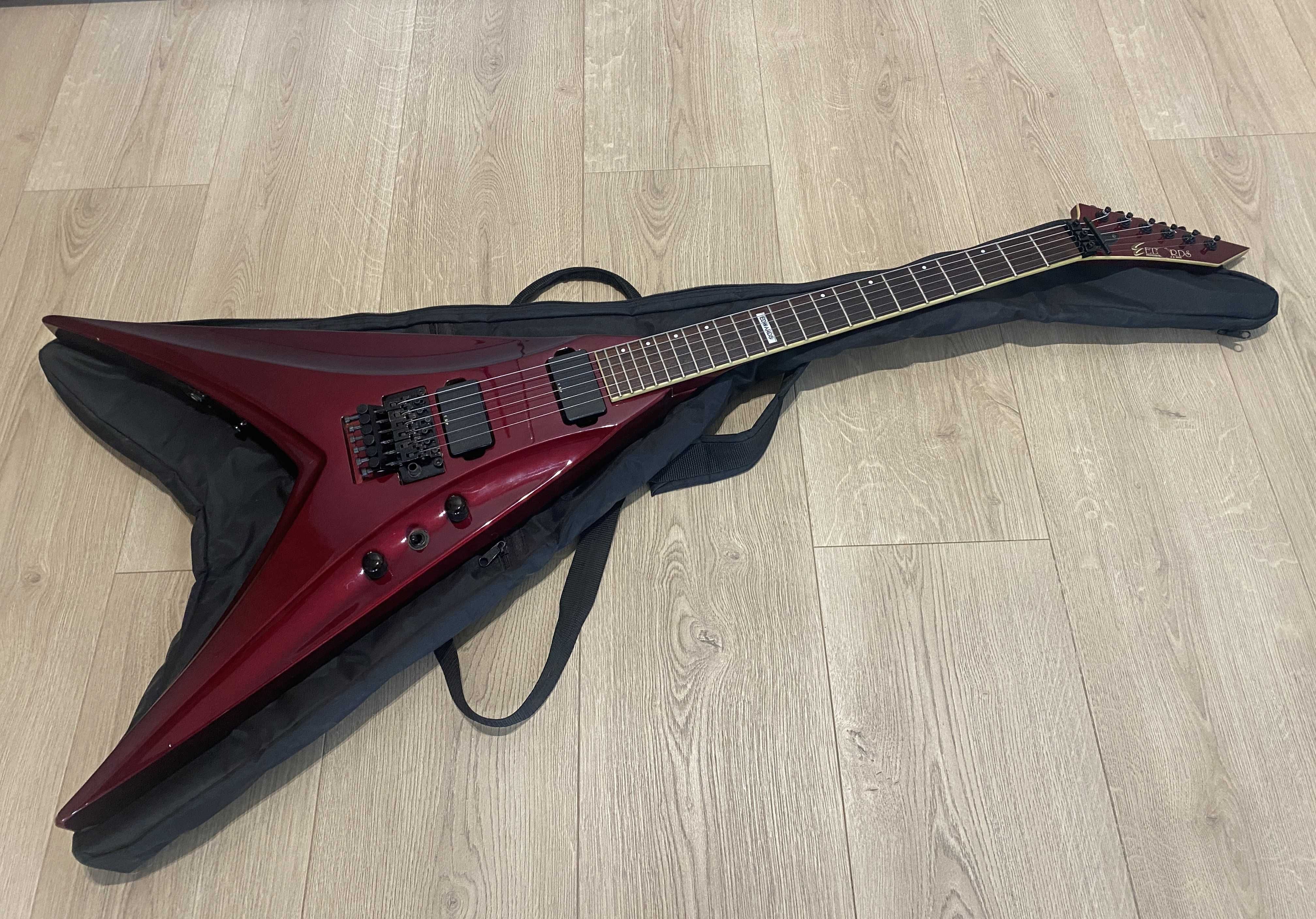 ESP EDWARDS PENICILLIN EC-98V Chisato model Flying V
