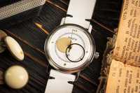 Елегантна модель механічного годинника бренду Ракета в місячному стилі