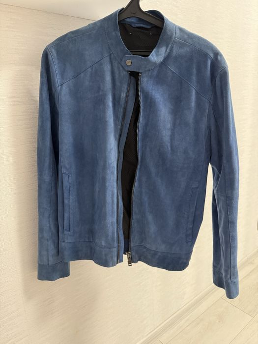Продам натуральну чоловічу замшеву куртку Zara(шкіра виворотка)