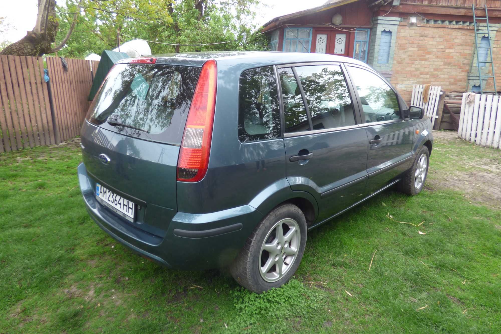 Продається автомобіль FORD Fusion 2003 року