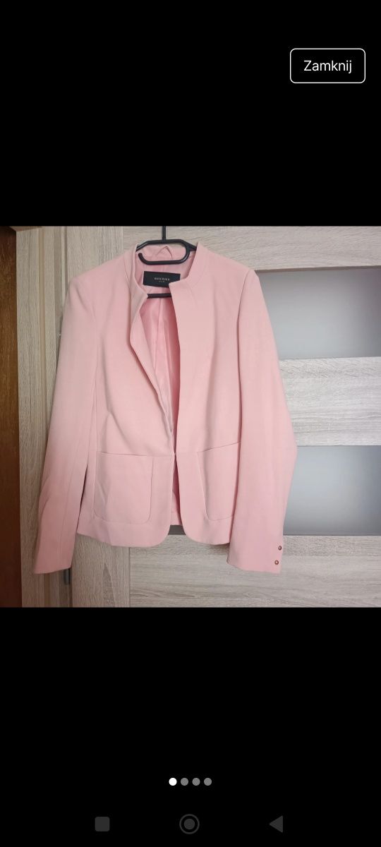 Elegancki żakiet damski Reserved morelowy