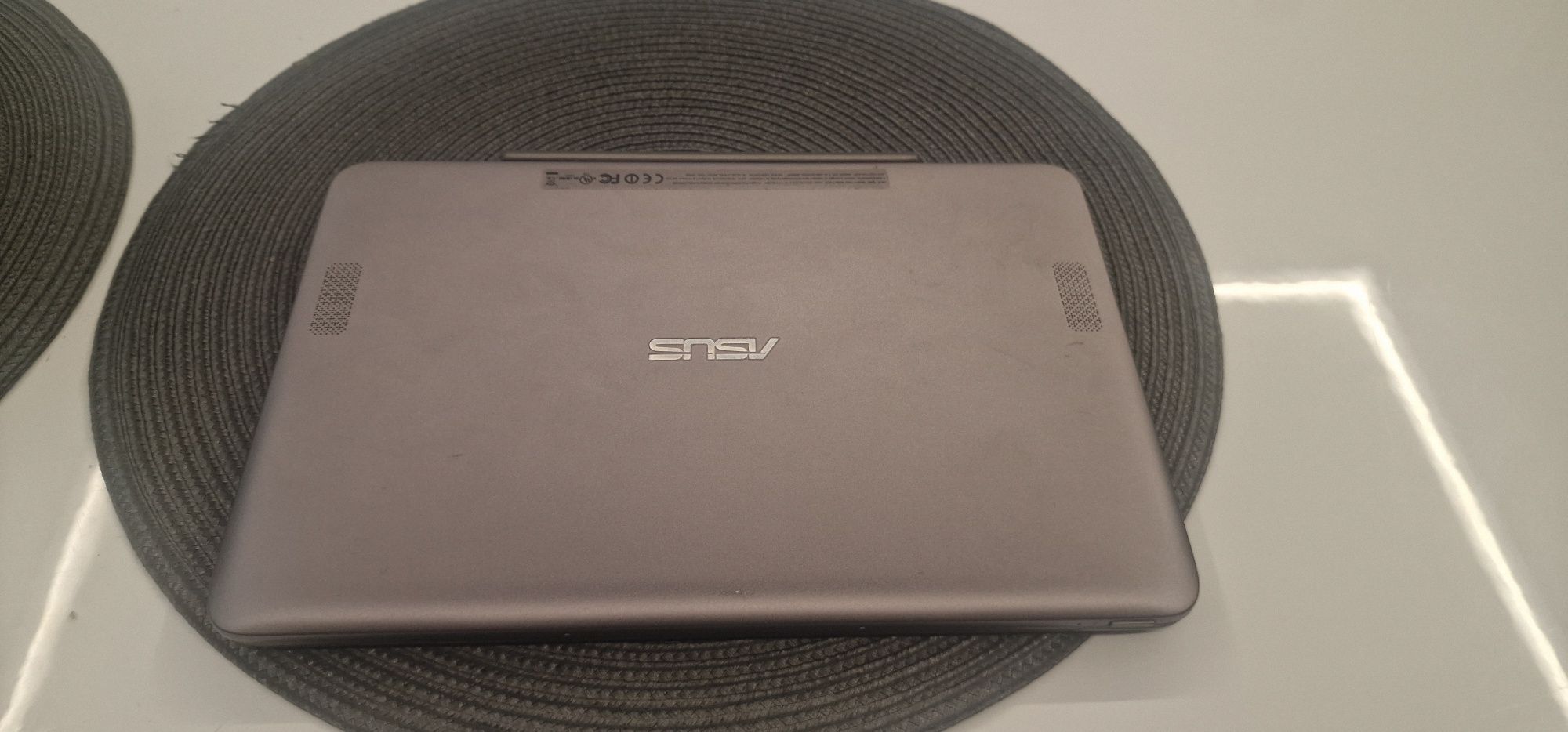 Asus Transformer Book  2w1 laptop tablet
