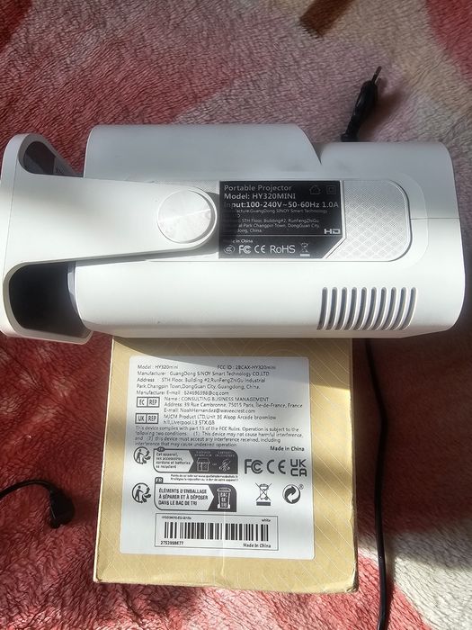 портативний проектор HY320mini