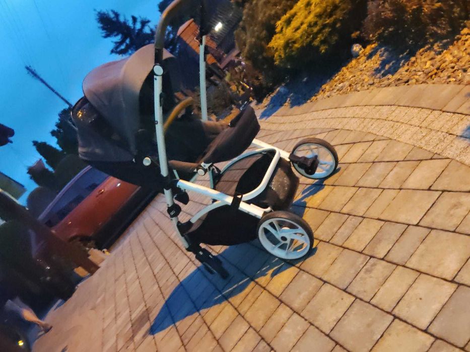Wózek dziecięcy spacerowy