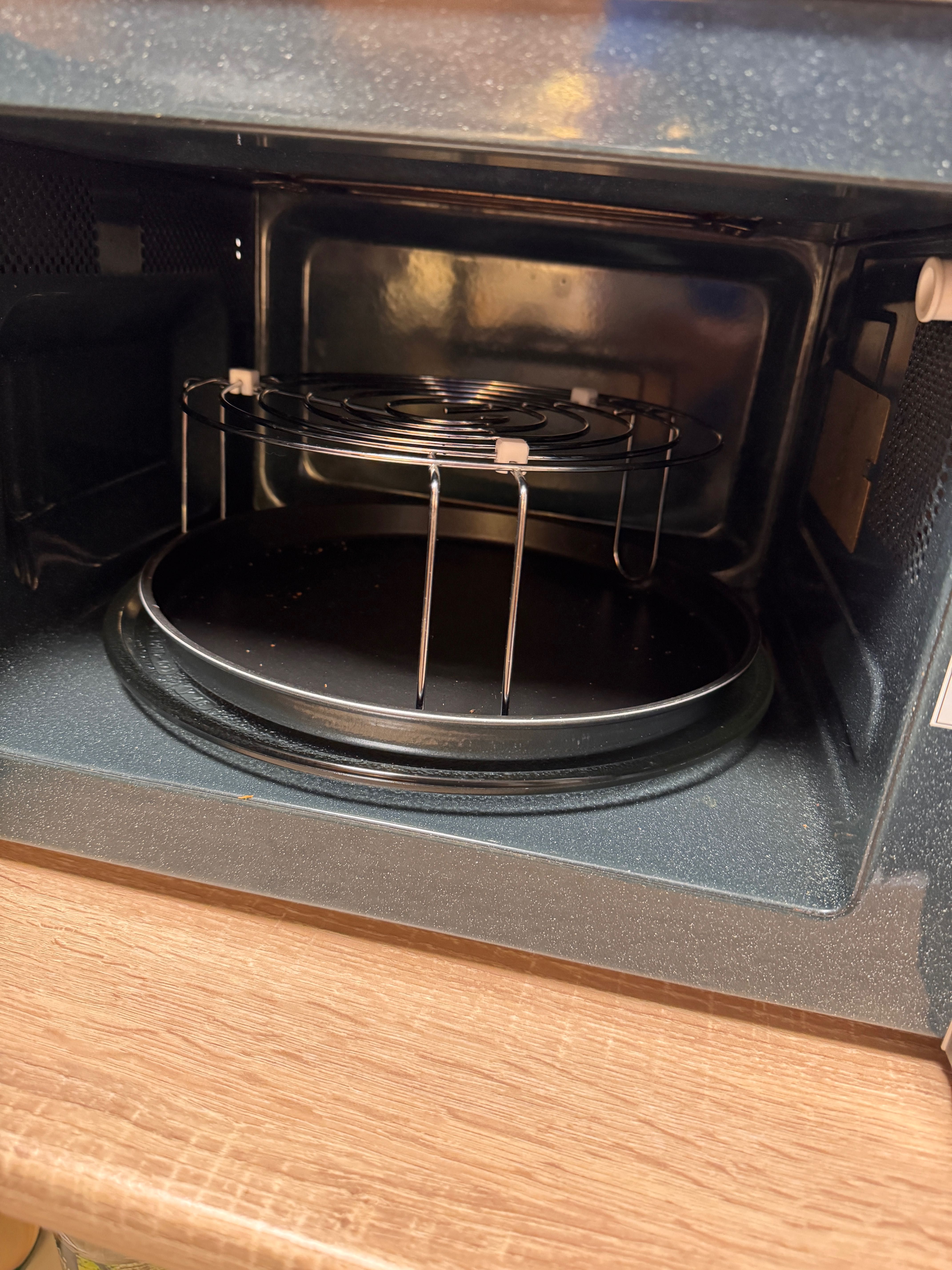 Kuchenka mikrofalowa SAMSUNG GE89AST Perfekcyjna