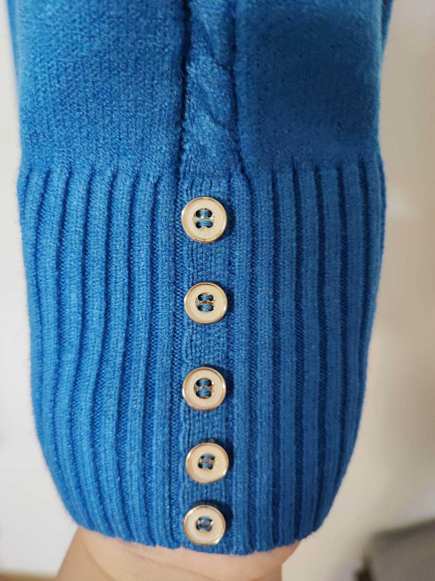 Sweter damski niebieski NOWY z metką