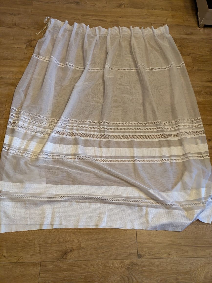 Firana w paski dł. 150cm szer. 320cm