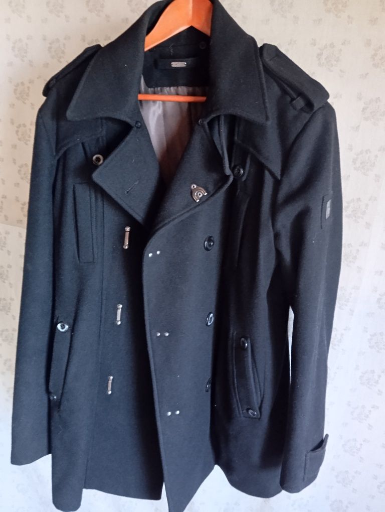 Fato completo de marca e cacasos L e XL