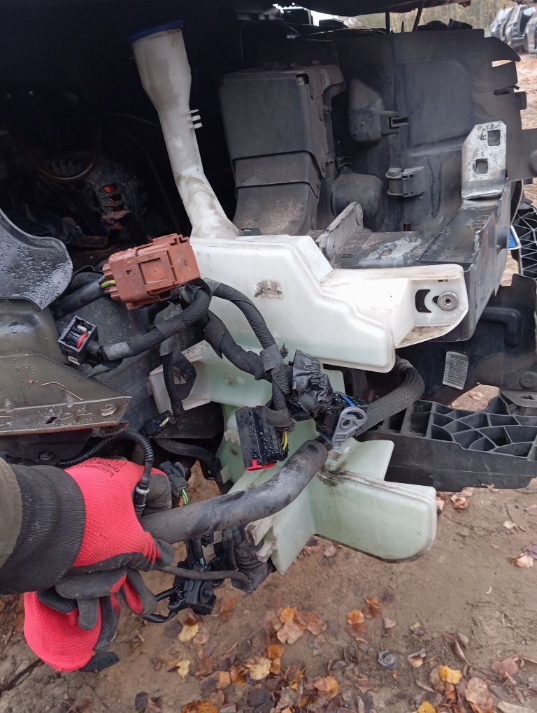 Zbiorniczek spryskiwaczy citroen C5 x7 III