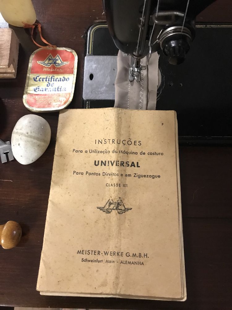 Maquinas de costura antigas marca Meister de 1956 e marca Alfa