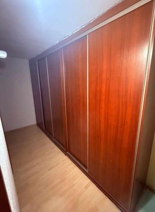 Szafa przesuwna 5-koorowa