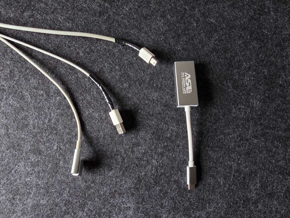 Apple 27 Thunderbolt Display com Caixa de transporte