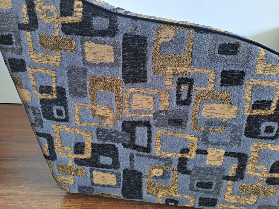 Poltrona estilo moderno - Como nova