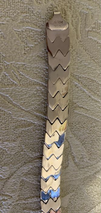 Серебряный браслет .