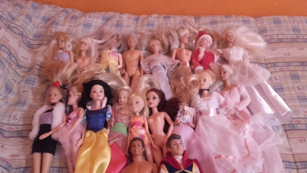 Vendo conjunto de barbies