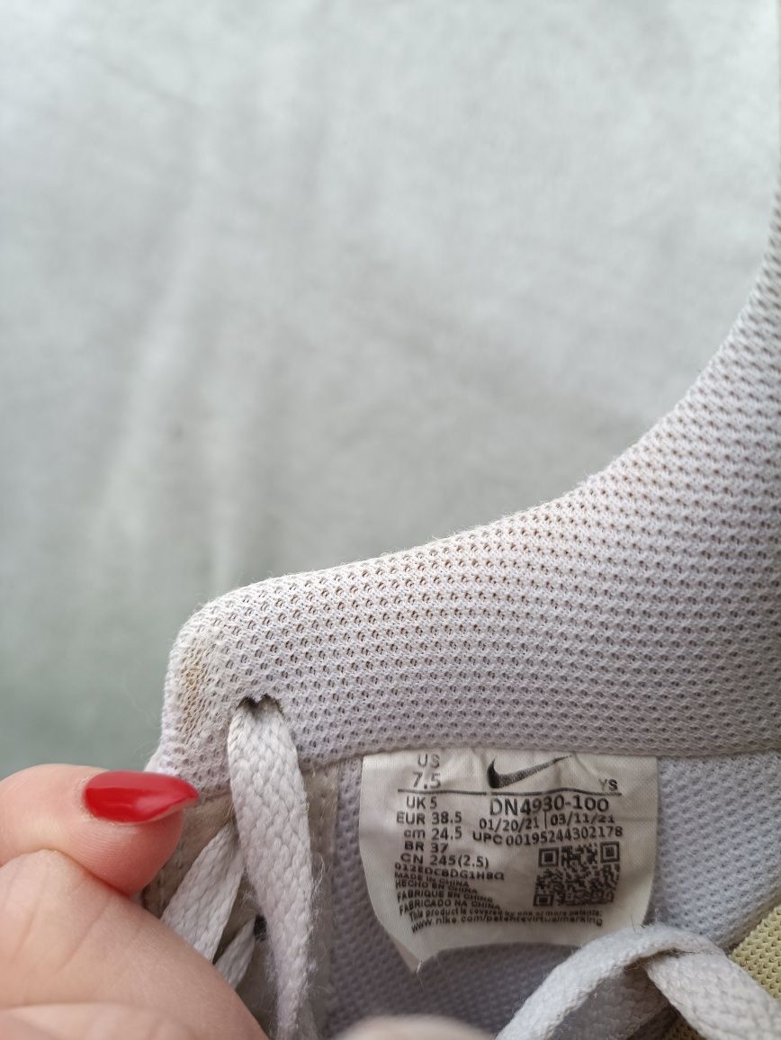 Женские кроссовки 2021 Nike Air Force р37.5-38
