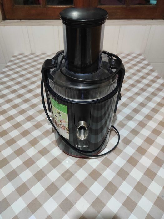 Centrifugador para fazer sumos Philips