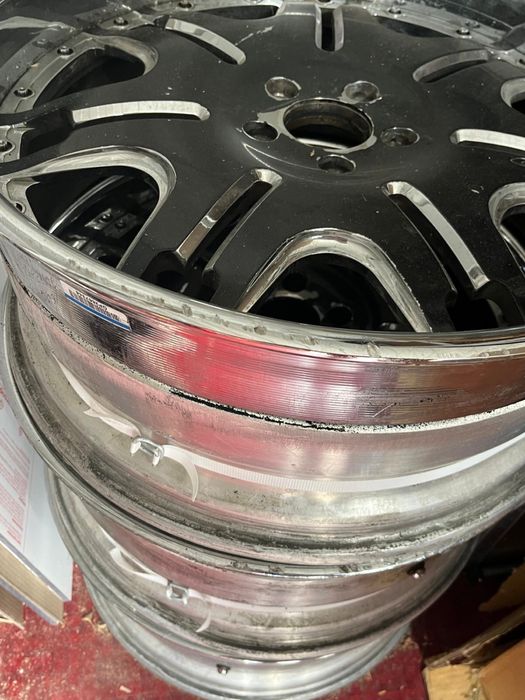 Felgi kute GFG Giovanna (USA) 22” 9,5J 5x120, 2-częściowe