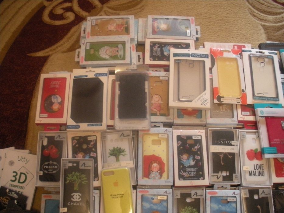 210 чехлов и бамперов + 30 защитных стекол на современные смартфоны!