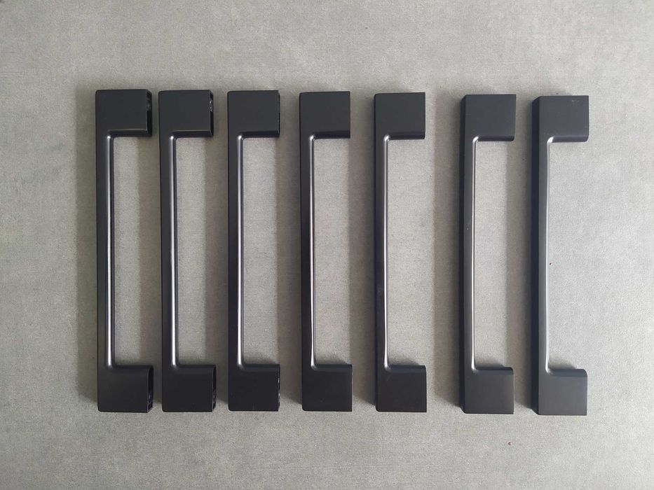 Metalowy uchwyt meblowy - komplet