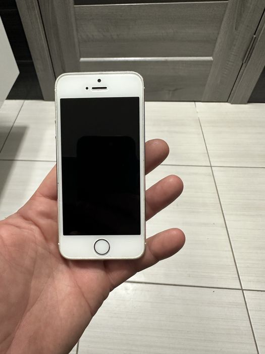 Iphone 5s дуже  гарний стан