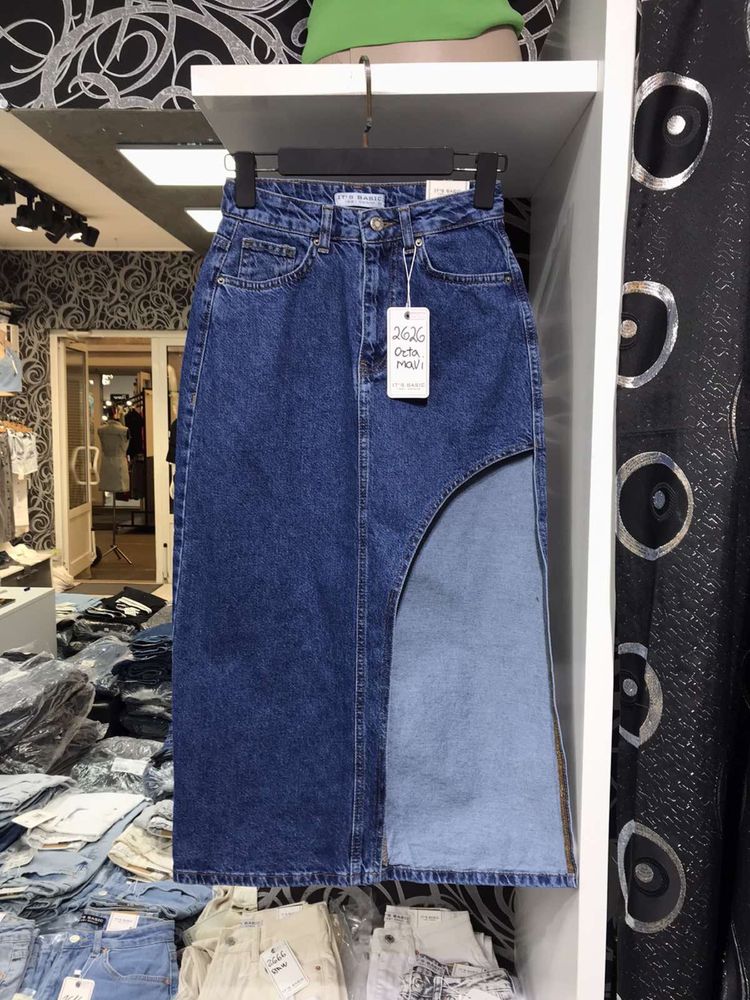 Трендова джинсова спідниця з розрізом , джинсова юбка