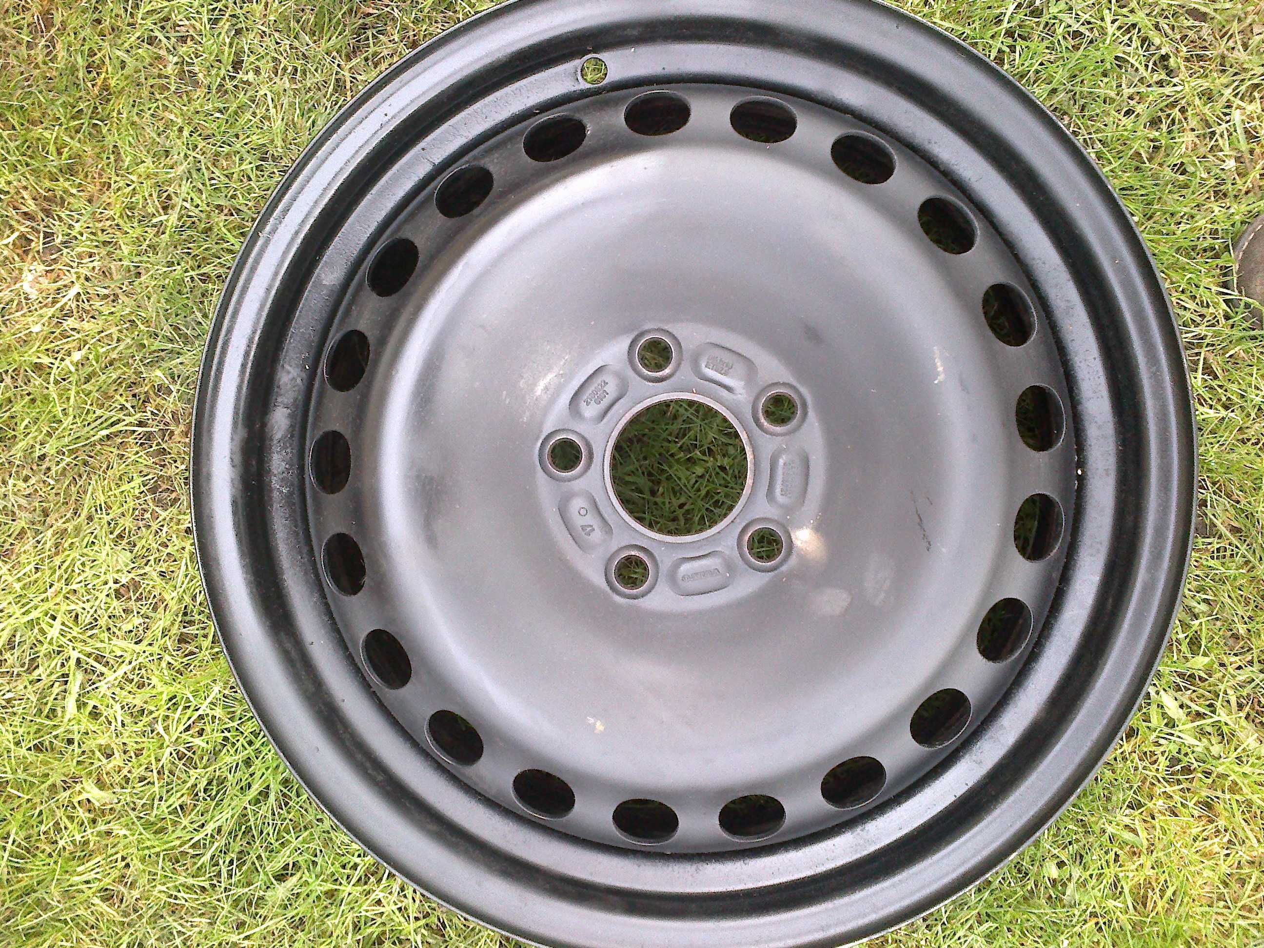 Felgi stalowe 4 szt Nissan Kadjak Qashgai Dcia ET40 16 j 5 x114,3