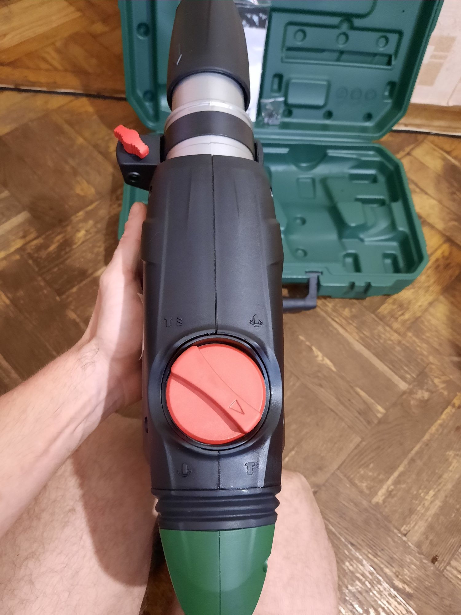 Абсолютно новий,Italy!!Перфоратор Status MPR 70 SDS-Max,10дж