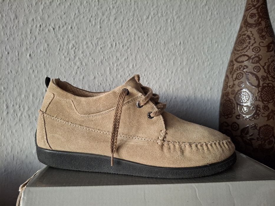 Helvesco  Swiss Made  wygodne buty męskie 42