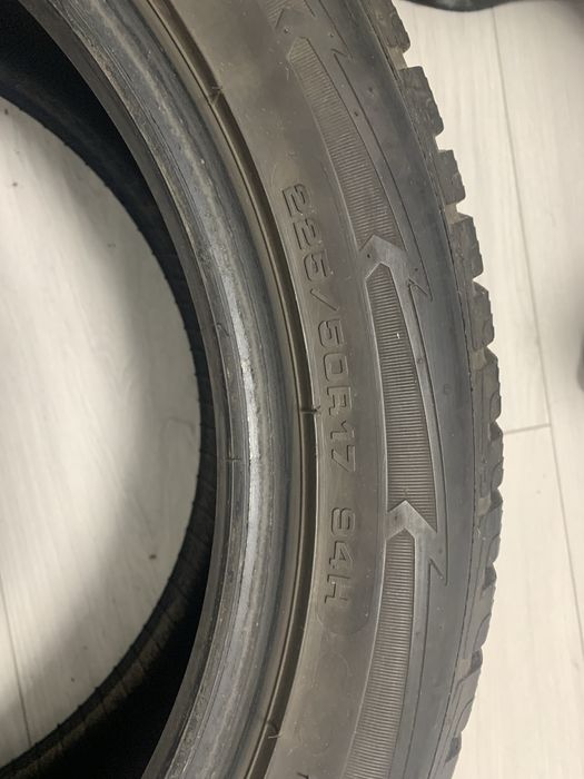 Зимние 4 шины Goodyear 225/60 R17 94H