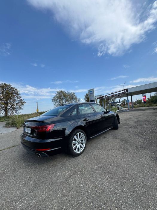 Ауді А4 б9 2017рік