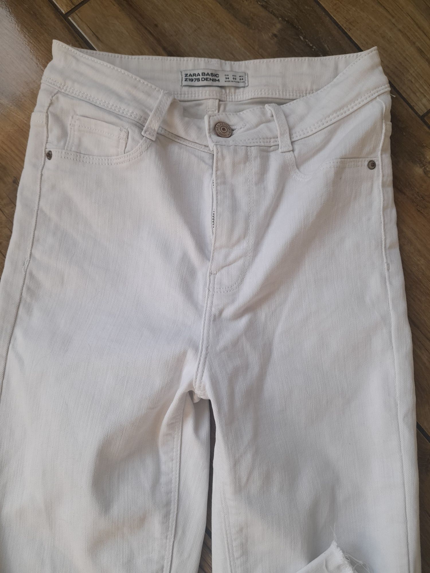 Białe jeansy Zara Basic 34