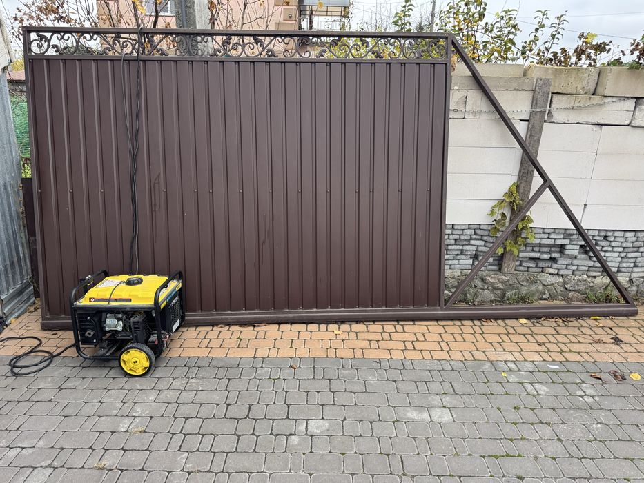 Продам розсувні ворота.