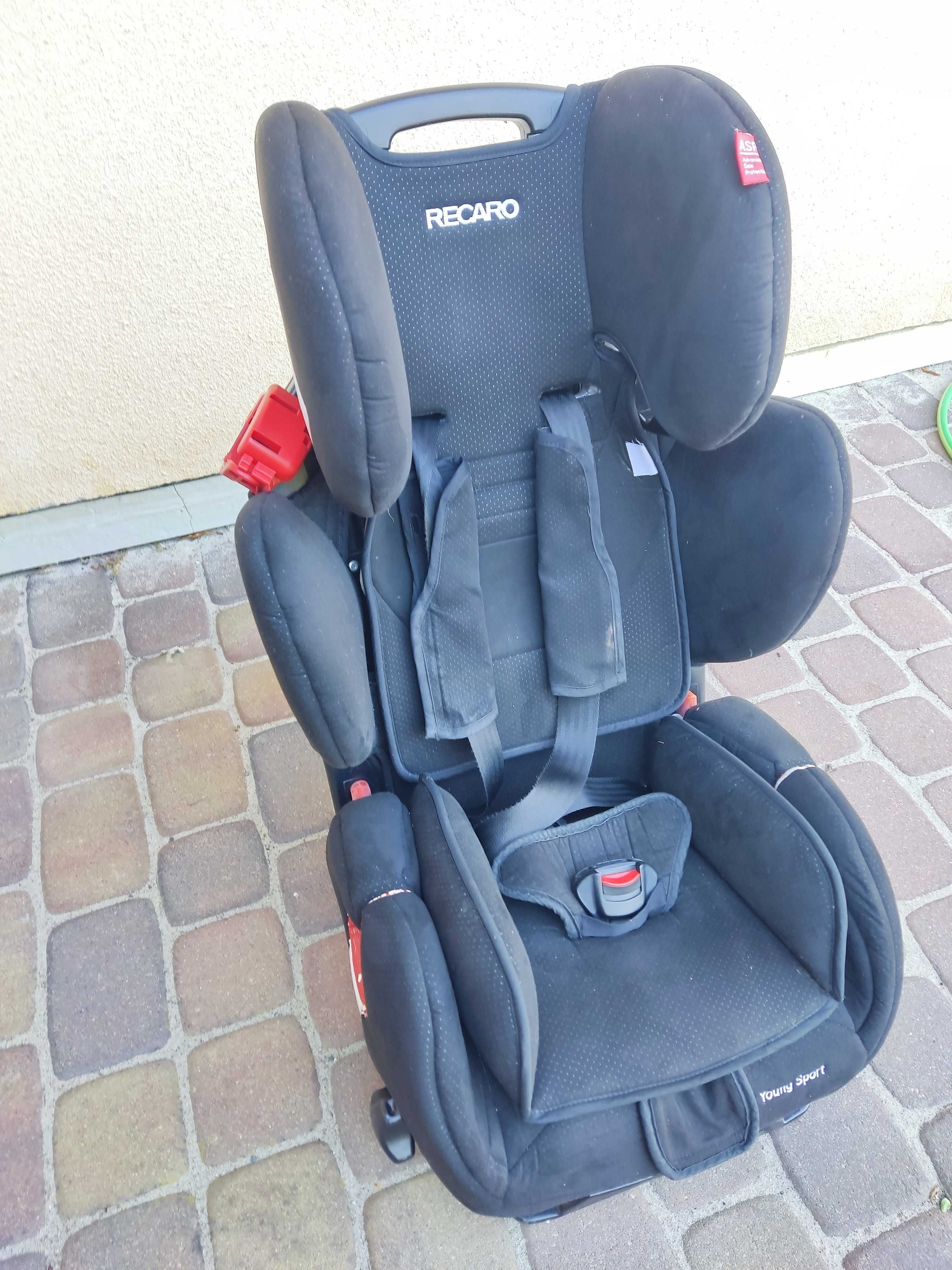 Fotelik dziecięcy do samochodu RECARO, używany. 9-18 kg.