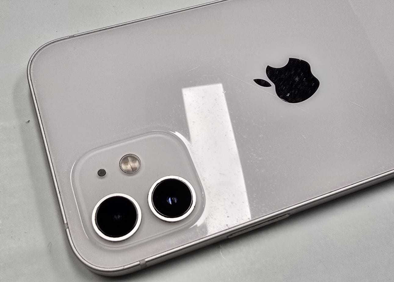 Smartfon Iphone 12 64GB Gwarancja Toruń Prezent