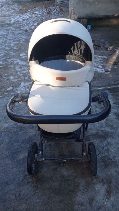 Продам дитячу коляску