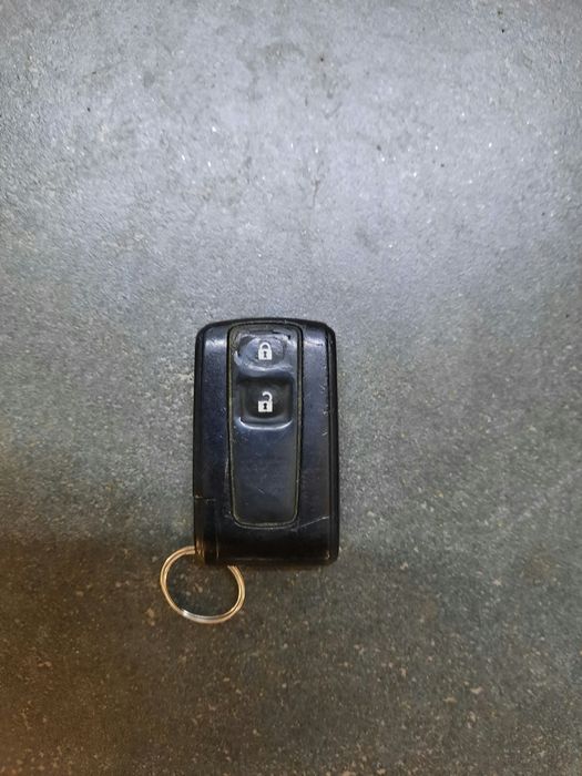 TOYOTA Corolla verso 04-09 rok kluczyk pilot
