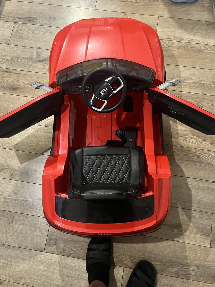 AUDI E-TRON 4X4 SKÓRA Pojazd auto na akumulator