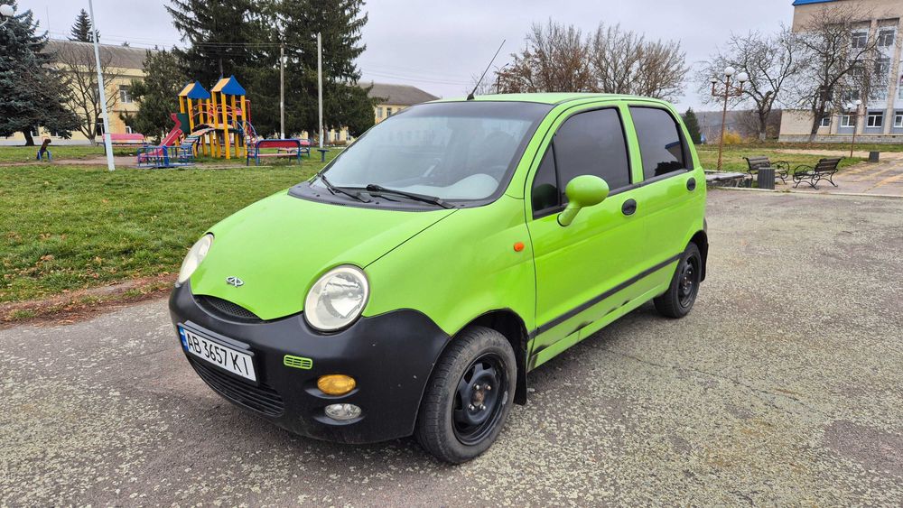 Автомобіль Chery QQ 1.1