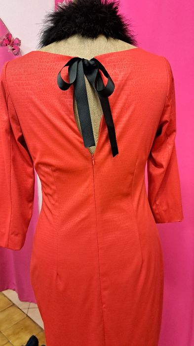 Sukienka czerwona rozm.42